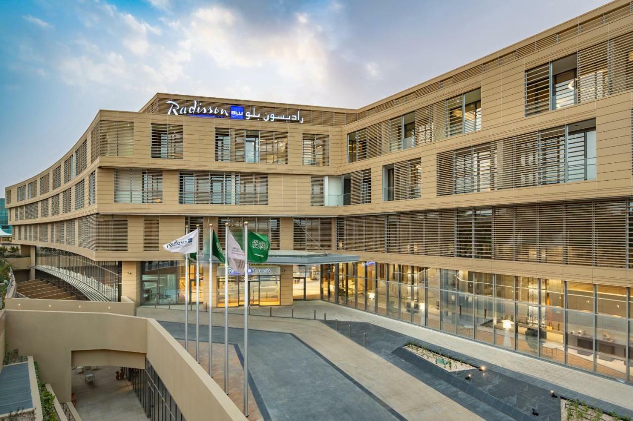 Radisson Blu Hotel & Residence, Riyadh Diplomatic Quarter Екстер'єр фото